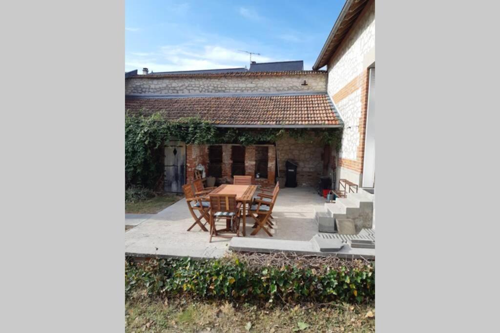 Gite, Maison A La Campagne Ardennes, Aisne,Marne Le Thour Buitenkant foto